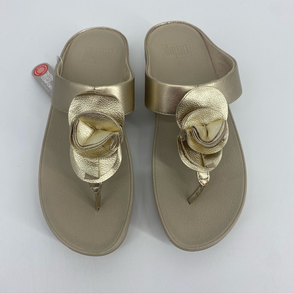 FitFlop Florrie Toe-Post Sandal in Pale Gold Size 8 - Picture 3 of 7